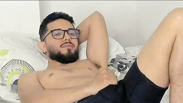 LeoAnderson__'s cam snapshot