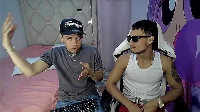 Yoxuee_'s cam snapshot