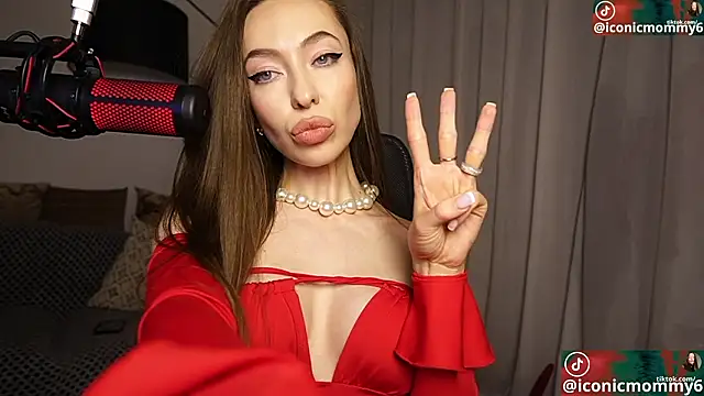 supreme_dominatrix's cam snapshot