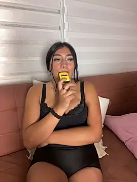 Georgia_Pink's cam snapshot