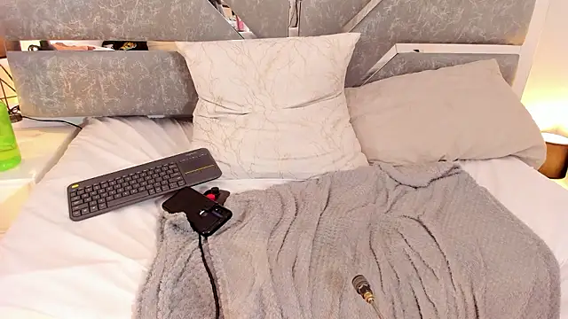 Slut_Milf_'s cam snapshot