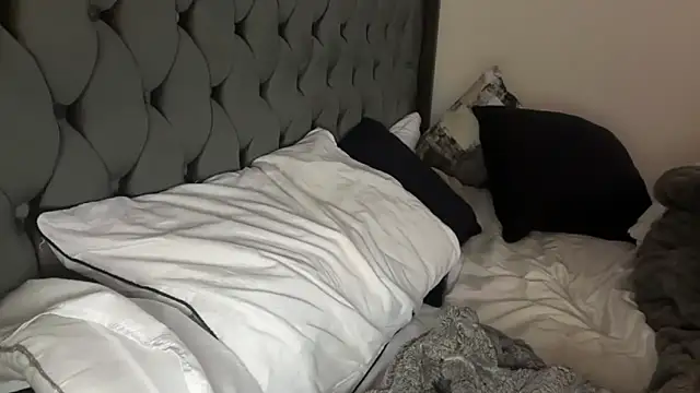 riri_bstvx's cam snapshot