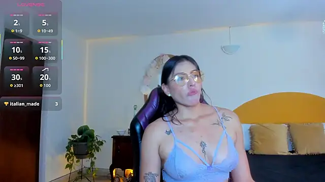 liaa_moretti_'s cam snapshot