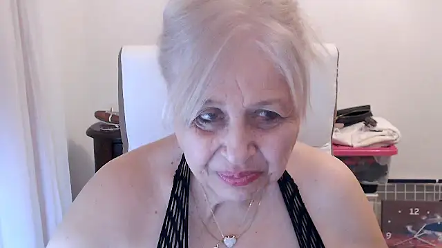 SusiLifeXXX live sex cam