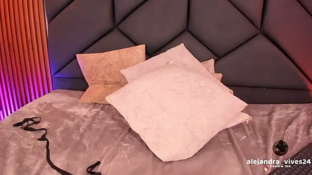 Alejandra_Vives's cam snapshot