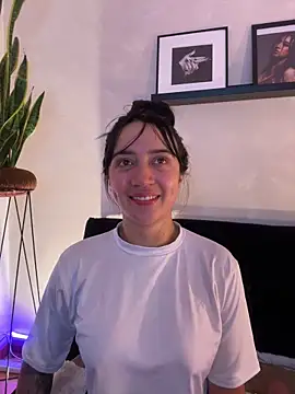 EmmyEvans1's cam snapshot