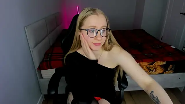 MilanaJune's cam snapshot