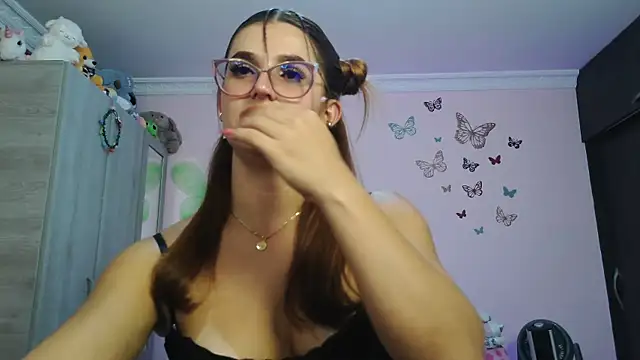 caroline_jonson's cam snapshot