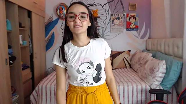 LinzyBaner's cam snapshot