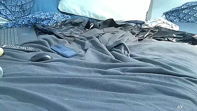 adepravertotal's cam snapshot