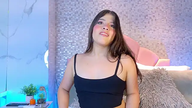 BellaConti1's cam snapshot