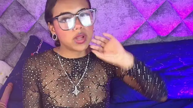 NYXHELLSQUEEN's cam snapshot