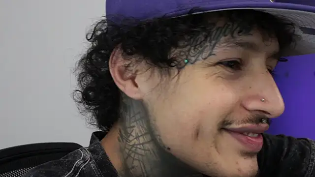 trieone's cam snapshot