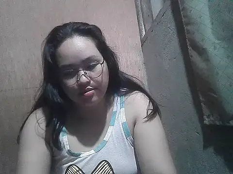 yummy_jyra02167's cam snapshot