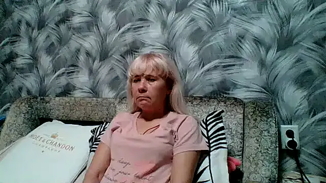 sakura_blonde's cam snapshot