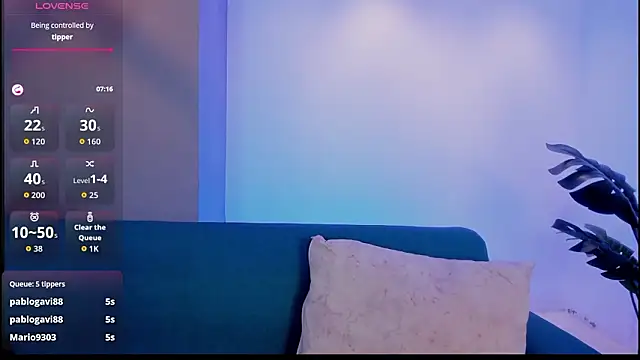 Caroline_Millerr's cam snapshot