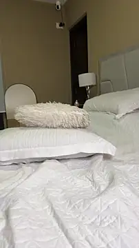 Valentcouple live sex cam