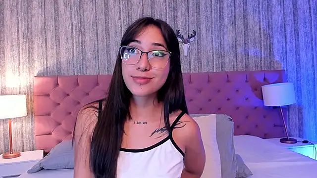 LiaaTurner's cam snapshot