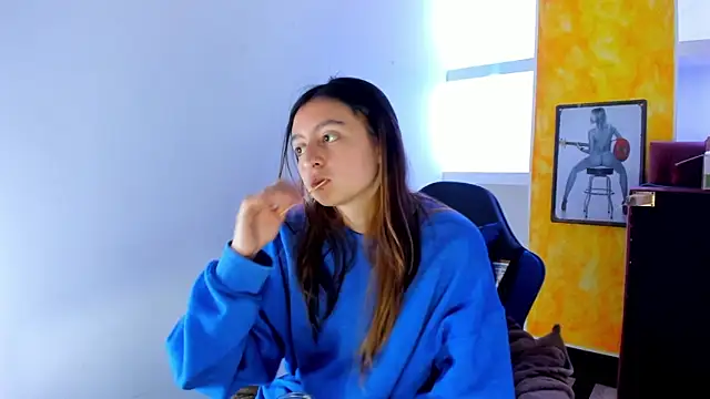 lala_clark's cam snapshot