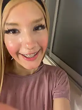 SweetBunnyGF's cam snapshot