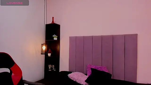 Annyrosee's cam snapshot