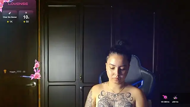 jaydensalvatore_'s cam snapshot