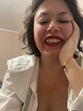 Kiramagic live sex cam