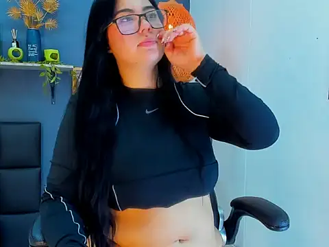 eliza_pink24's cam snapshot