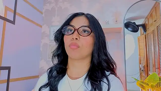 CharlotteGraay live sex cam