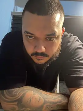 El_Titan1998 live sex cam