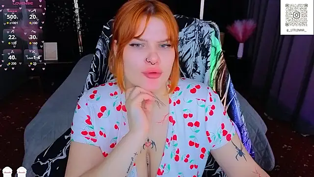 Clumsy_Nana live sex cam