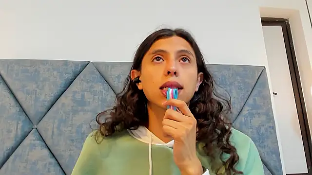 FreyaMoller live sex cam