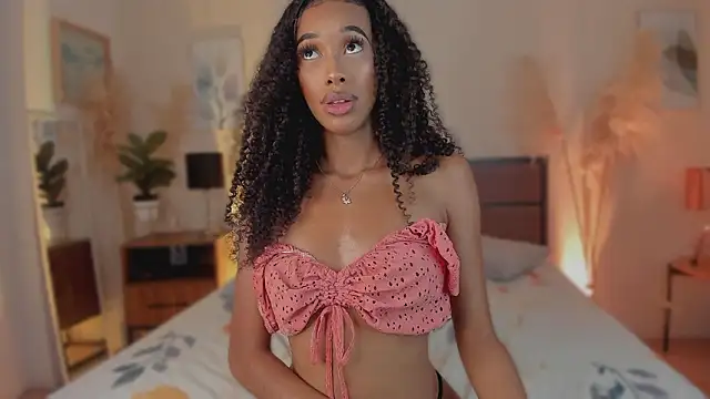 KaryMooon live sex cam