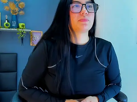 eliza_pink24's cam snapshot