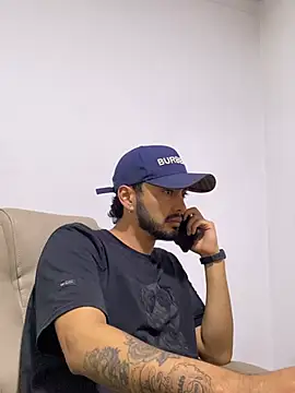 cristopher_wallacee live sex cam