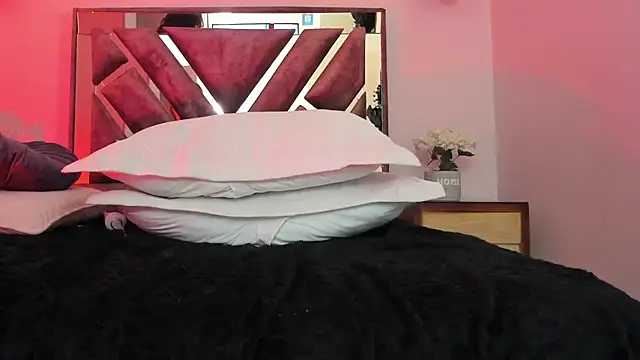 Juliette_Leroyy's cam snapshot