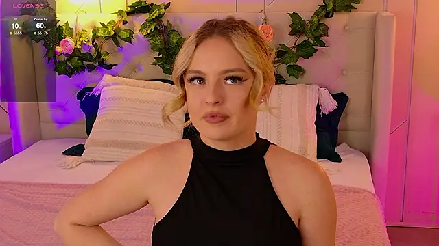 EllyLinn's cam snapshot