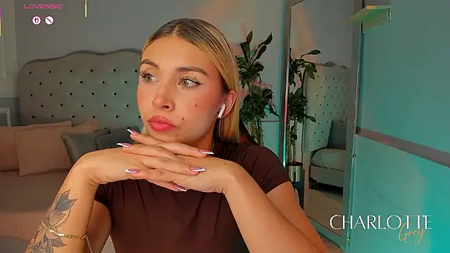 charlotte__grey live sex cam