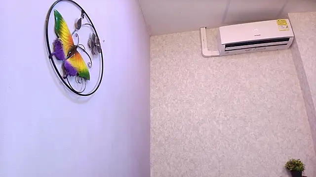 Amy_wats0n's cam snapshot