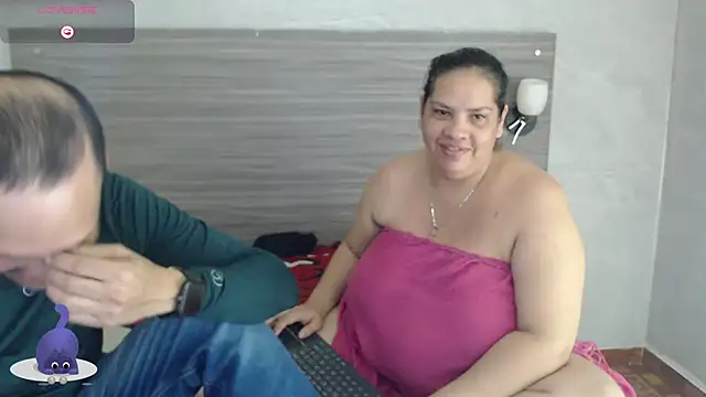 Candy_and_Jh0n's cam snapshot