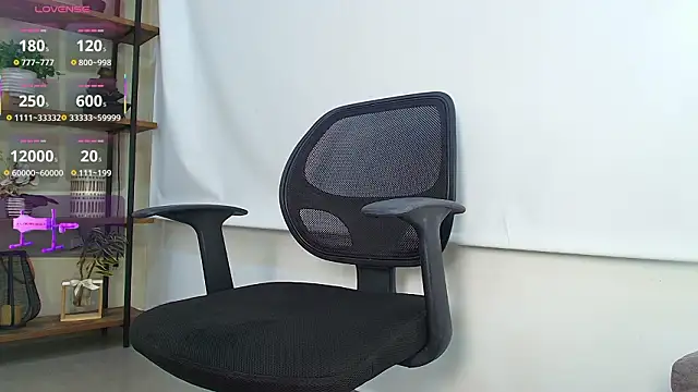 Sassy--Girl's cam snapshot