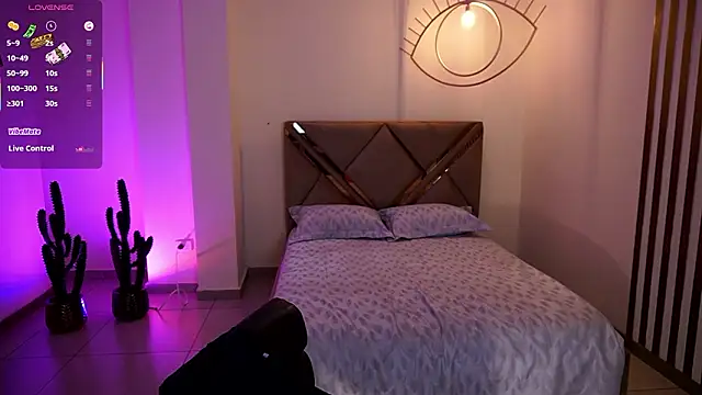 AliceHarper_'s cam snapshot