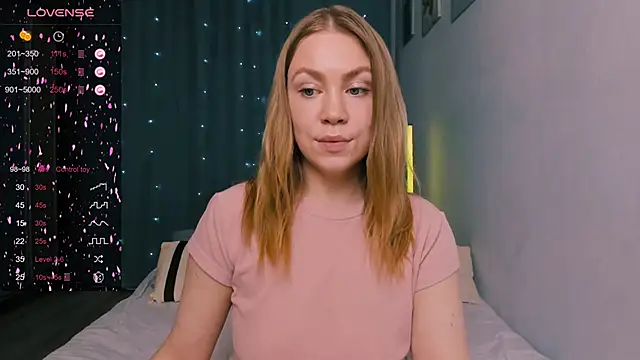 YummyYam's cam snapshot