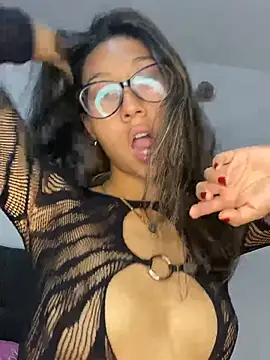 StefanyLuxe_18's cam snapshot