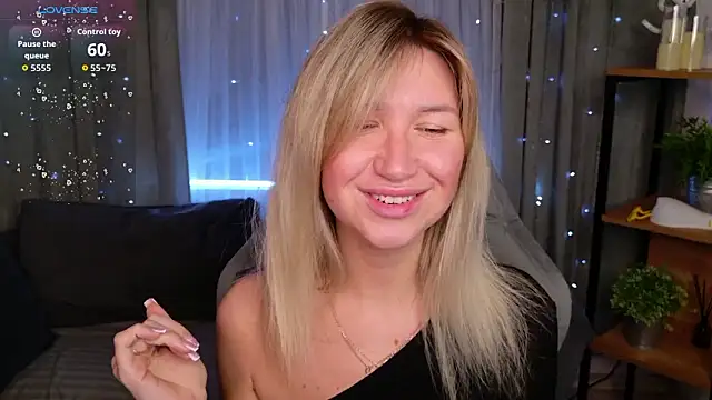 MilaBott's cam snapshot