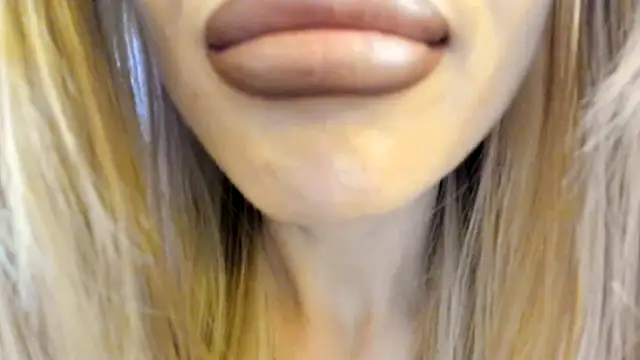 Politeeliza's cam snapshot