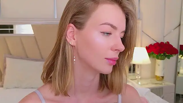 MeganMour live sex cam