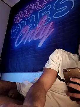 Mikaaa97 live sex cam