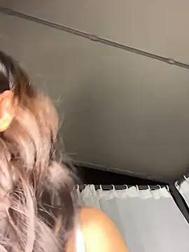 GoodGirlGoneXXX live sex cam