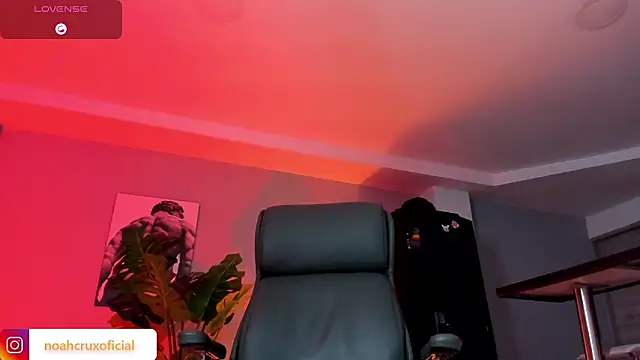 noah_crux live sex cam